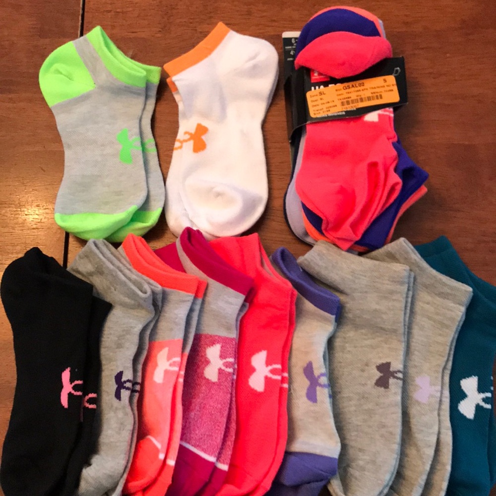 Under Armour women mixed sock 17 pair